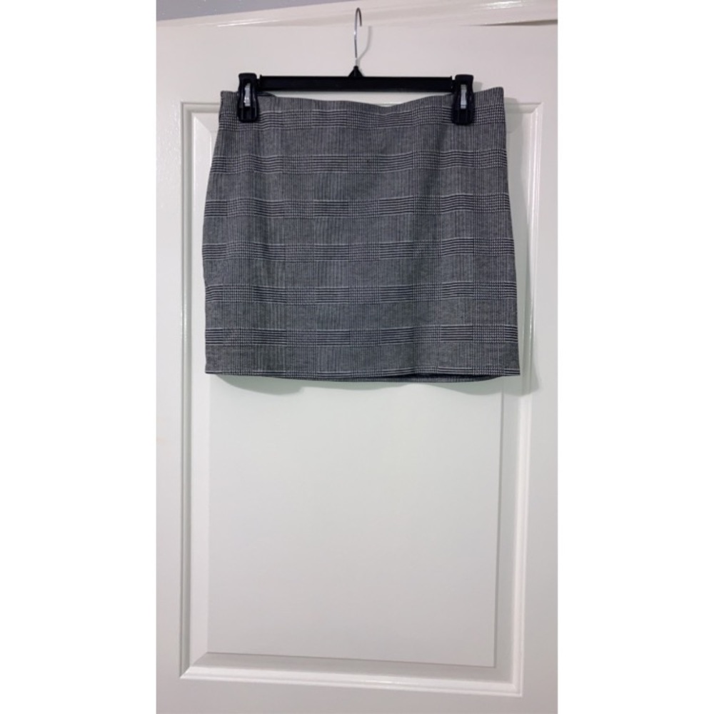 Squared skirt